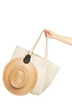 The Fray Hat Clip